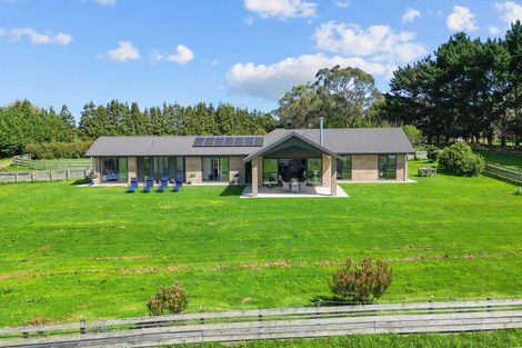 Photo of property in 205 Clarks Beach Road, Clarks Beach, Pukekohe, 2679