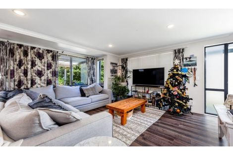Photo of property in 77 Alverna View, Gulf Harbour, Whangaparaoa, 0930