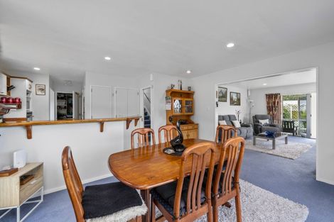 Photo of property in 26 Ranui Street, Waikawa, Picton, 7220