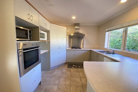 Photo of property in 6e Clearwater Cove, West Harbour, Auckland, 0618