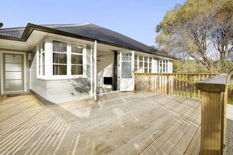 Photo of property in 86a Dimock Street, Titahi Bay, Porirua, 5022