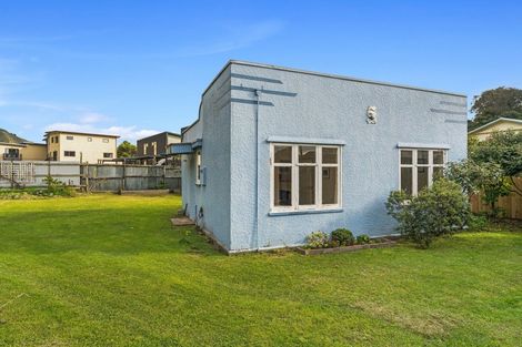Photo of property in 8a Robertson Road, Paekakariki, 5034