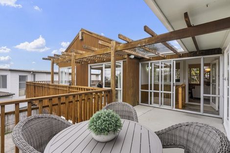 Photo of property in 29 Braemar Road, Castor Bay, Auckland, 0620