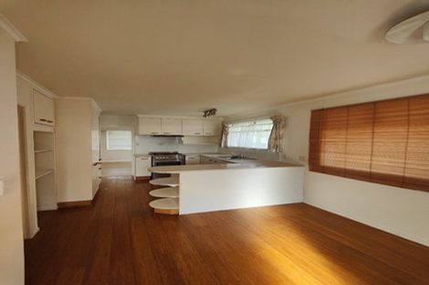 Photo of property in 5 Wilbur Place, Pakuranga Heights, Auckland, 2010