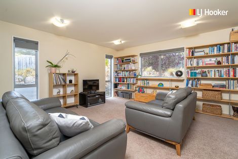 Photo of property in 25 Sretlaw Place, Brockville, Dunedin, 9011