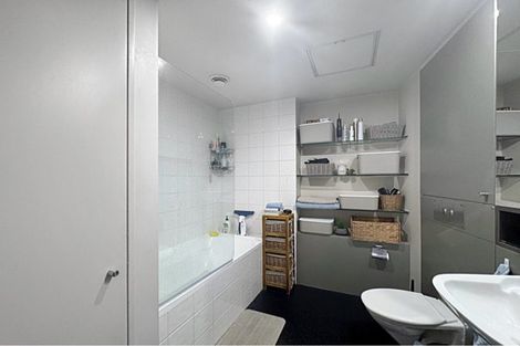 Photo of property in Gerondis Bldg Apartments, 305/60 Willis Street, Wellington Central, Wellington, 6011