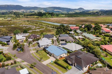 Photo of property in 10 Riverside Place, Katikati, 3129