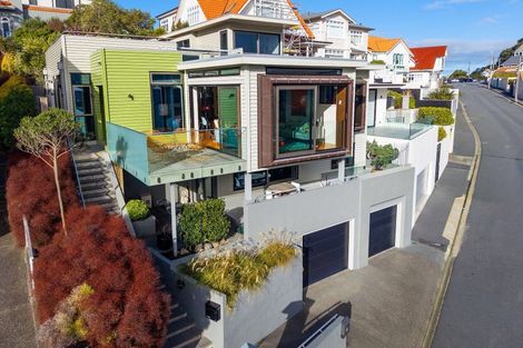 Photo of property in 51 The Crescent, Roseneath, Wellington, 6011