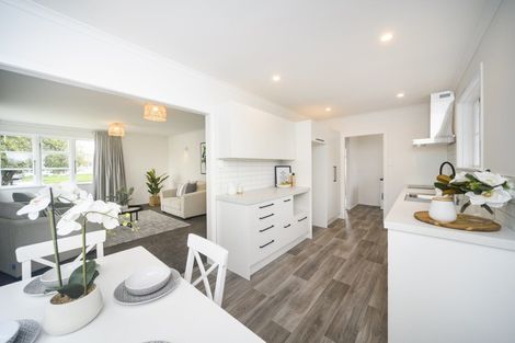 Photo of property in 12 Avon Terrace, Roslyn, Palmerston North, 4414