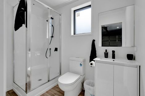 Photo of property in 93e Clemow Road, Fitzroy, New Plymouth, 4312