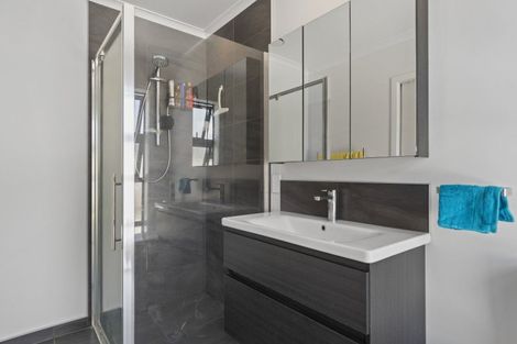 Photo of property in 18 Monilia Way, Papamoa Beach, Papamoa, 3118