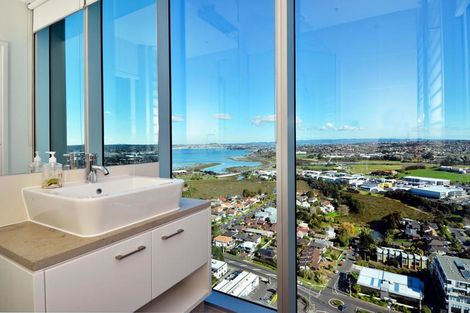 Photo of property in Sentinel Apartments, 2603/3 Northcroft Street, Takapuna, Auckland, 0622