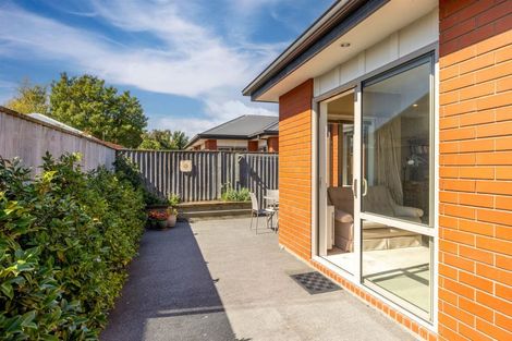Photo of property in 1 Streamside Court, Woolston, Christchurch, 8062