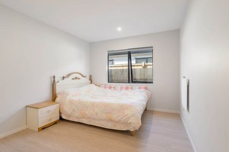 Photo of property in 3 Silver Beech Street, Takanini, 2110