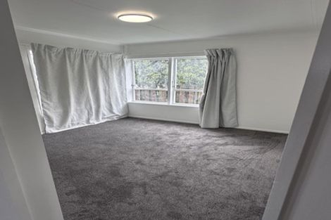 Photo of property in 107a Beechdale Crescent, Pakuranga Heights, Auckland, 2010