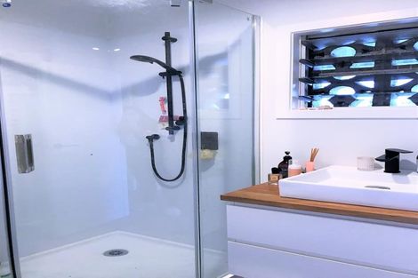 Photo of property in 11/32 Blockhouse Bay Road, Avondale, Auckland, 1026