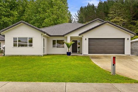 Photo of property in 44 Crabb Fields Lane, Riverhead, 0820