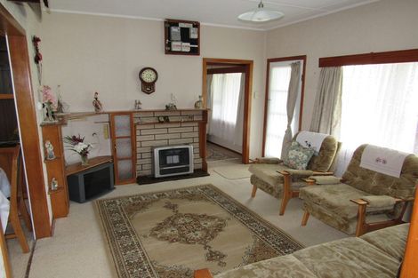 Photo of property in 49 Ngatai Street, Manaia, 4612