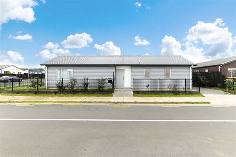 Photo of property in 1 Honour Road, Papakura, 2110
