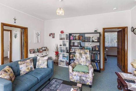 Photo of property in 1 Fergusson Street, Springvale, Whanganui, 4501
