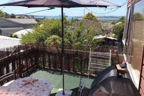 Photo of property in 237 Te Atatu Road, Te Atatu South, Auckland, 0610
