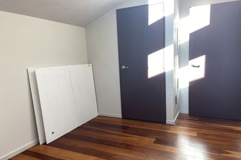 Photo of property in Courtenay Mews Apartments, 5/14 Alpha Street, Te Aro, Wellington, 6011