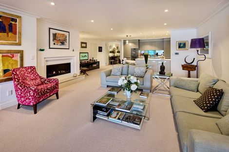 Photo of property in 6/166 Oriental Parade, Oriental Bay, Wellington, 6011