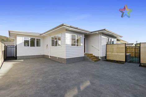 Photo of property in 2c Mayo Grove, Naenae, Lower Hutt, 5011