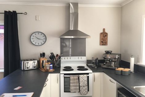 Photo of property in 37a Alma Crescent, Papakura, 2110