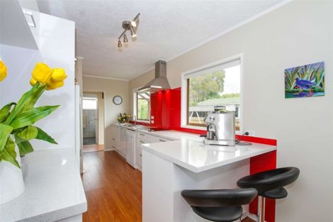 Photo of property in 13a Bay Street, Red Beach, 0932