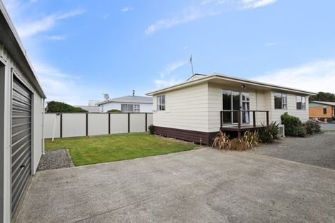 Photo of property in 21 O'byrne Street, Waikiwi, Invercargill, 9810