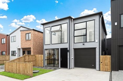 Photo of property in 17 Coast Garden Drive, Hobsonville, Auckland, 0616