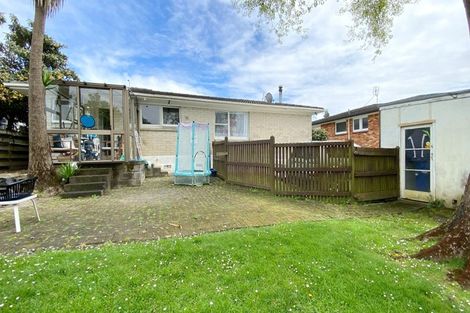 Photo of property in 1 Iorangi Place, Hillpark, Auckland, 2102