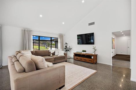 Photo of property in 114 Solan Drive, Waimauku, 0812