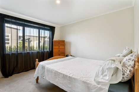 Photo of property in 100 Estuary View, Whangamata, 3620