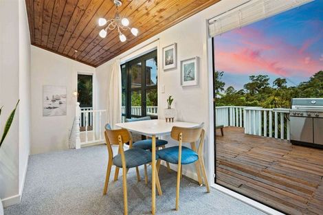 Photo of property in 705 Scenic Drive, Henderson Valley, Auckland, 0612