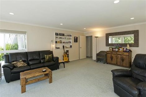 Photo of property in 188a Devonport Road, Tauranga, 3110