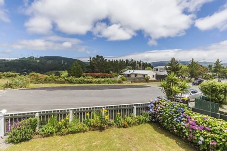 Photo of property in 129 Jamaica Drive, Grenada North, Wellington, 5028