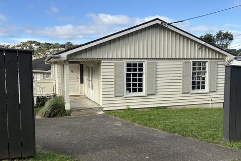 Photo of property in 48 Miramar North Road, Miramar, Wellington, 6022