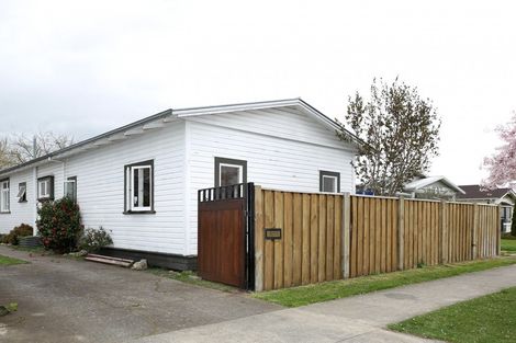 Photo of property in 404 Massey Street, Akina, Hastings, 4122