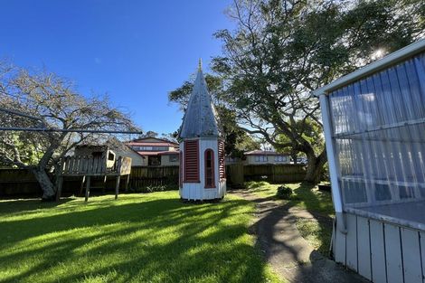 Photo of property in 75 Grey Street, Onehunga, Auckland, 1061