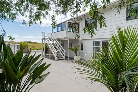Photo of property in 350 Papamoa Beach Road, Papamoa Beach, Papamoa, 3118