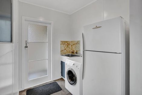 Photo of property in 2/6 Essex Street, Vogeltown, New Plymouth, 4310