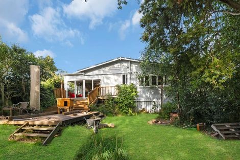 Photo of property in 117 Hutchinson Avenue, New Lynn, Auckland, 0600