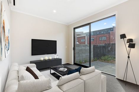 Photo of property in 12 Uku Lane, Hobsonville, Auckland, 0616