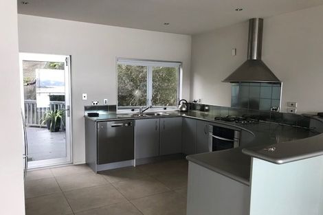 Photo of property in 20 Thane Road, Roseneath, Wellington, 6011