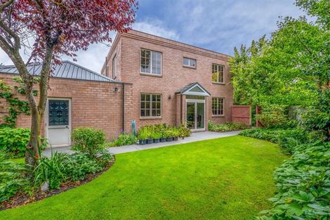 Photo of property in 12 Harlech Mews, Avonhead, Christchurch, 8042