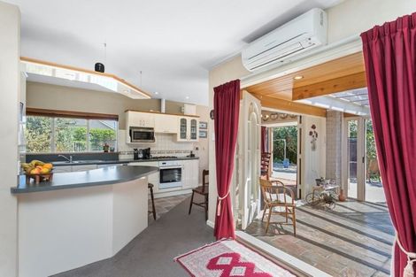 Photo of property in 385 Sawyers Arms Road, Harewood, Christchurch, 8051