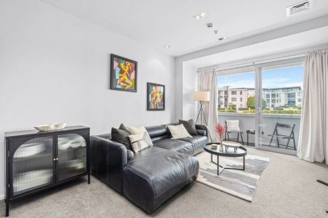 Photo of property in Shoal Haven Apartments, 307a/130 Anzac Street, Takapuna, Auckland, 0622