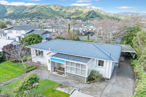 Photo of property in 4 Dover Road, Wainuiomata, Lower Hutt, 5014